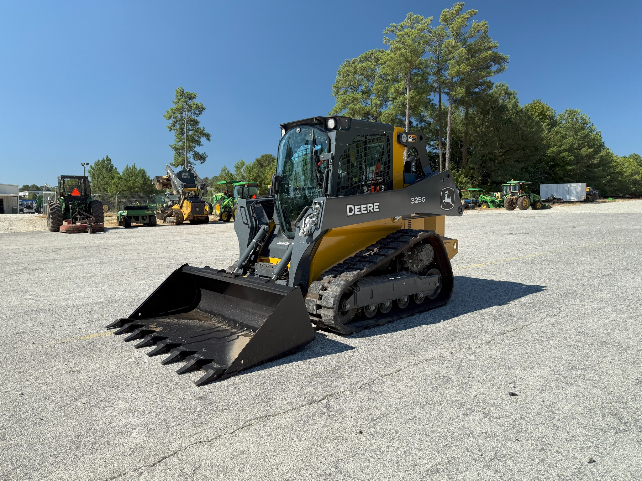2025 John Deere 325G Image 1