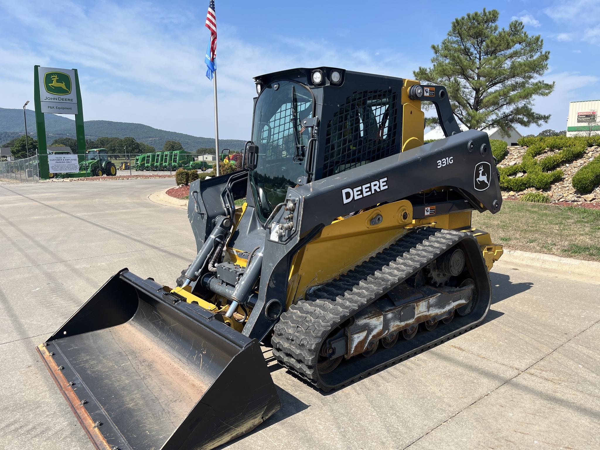 2022 John Deere 331G Image 1