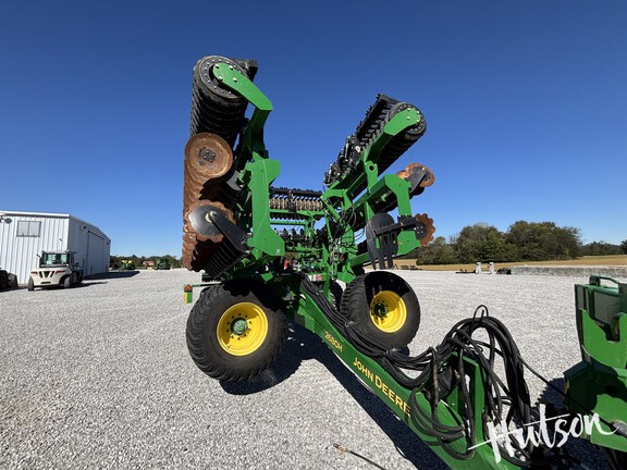 Photo of 2023 John Deere 2680H