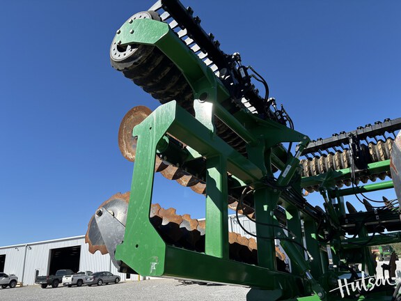 Photo of 2023 John Deere 2680H