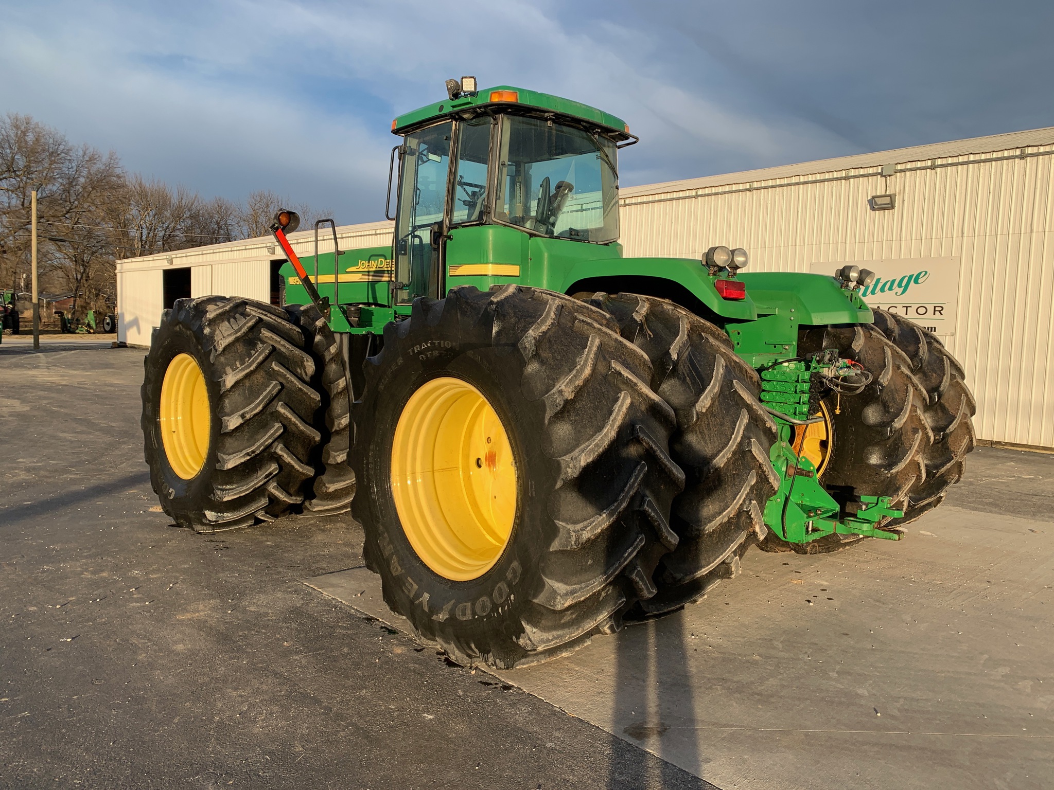  2004 John Deere 9520 at Heritage Tractor in Lamar, MO