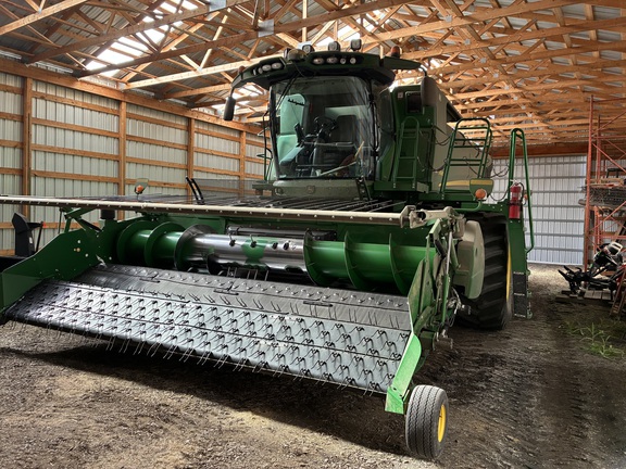 Used 2017 John Deere S690 Combines at Horizon Ag & Turf in Wetaskiwin, AB - Photo2