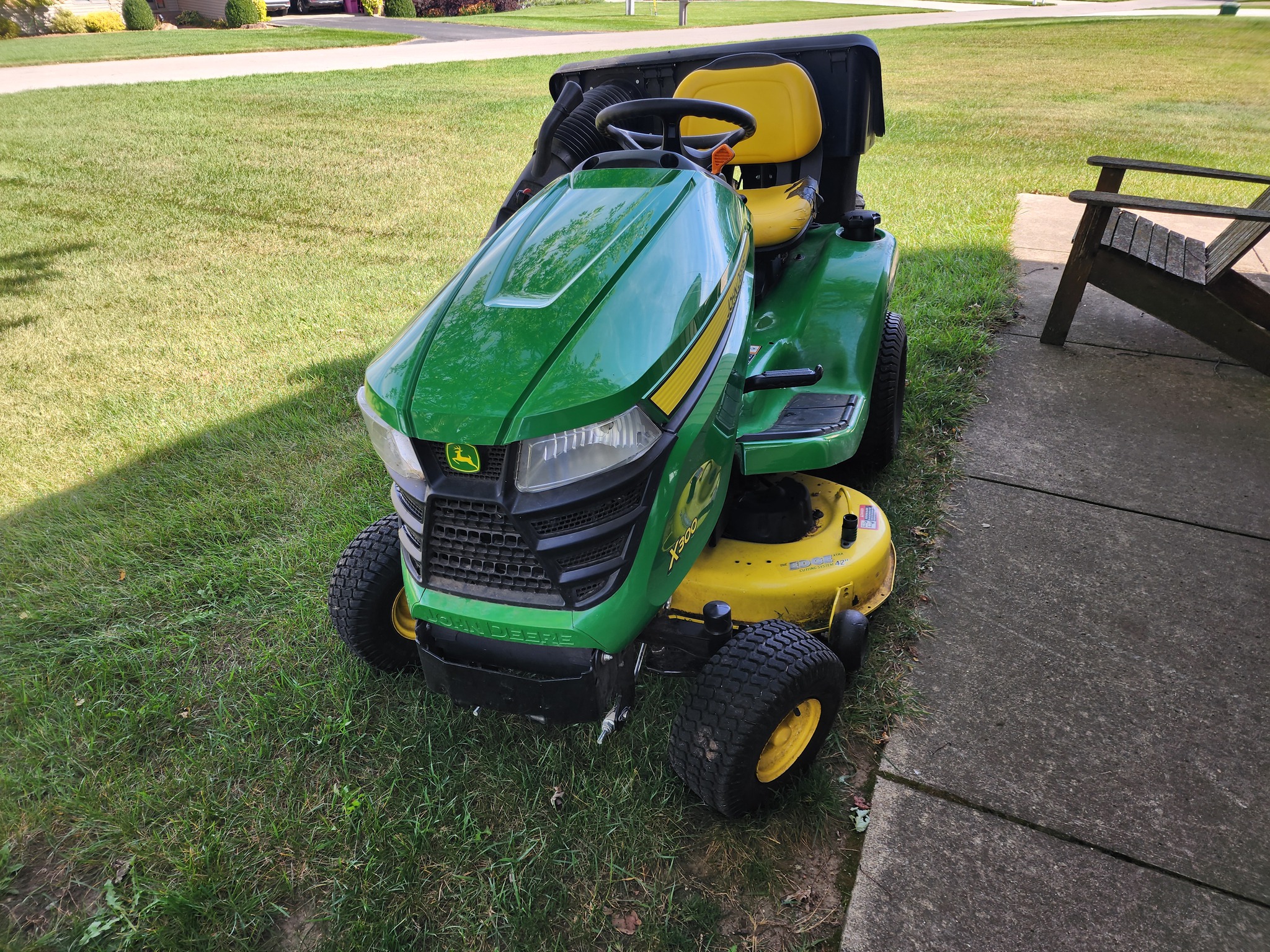 2015 John Deere X300 Image 8