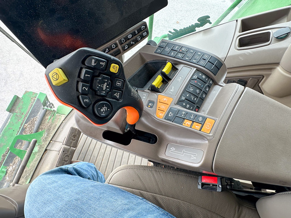 2024 John-Deere S790