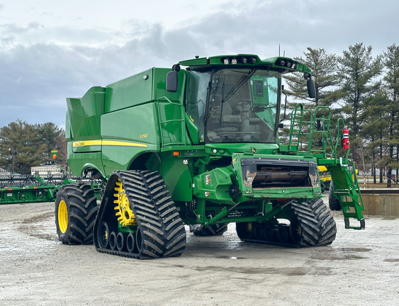 2024 John-Deere S790