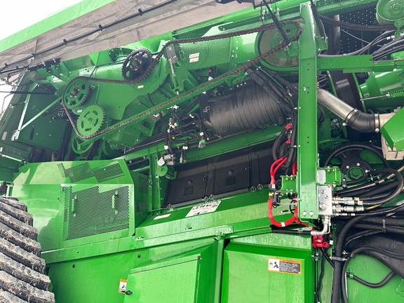 2024 John-Deere S790