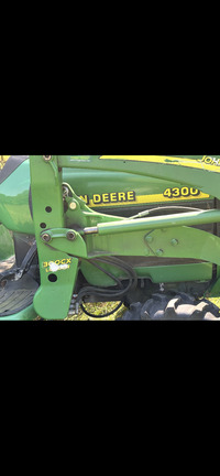Photo of 2000 John Deere 4300