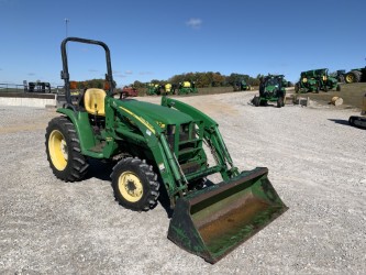 2000 John Deere 4300
