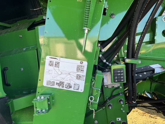 Used 2025 John Deere X9 1100 Combines at Horizon Ag & Turf in Edmonton West, AB - Photo9