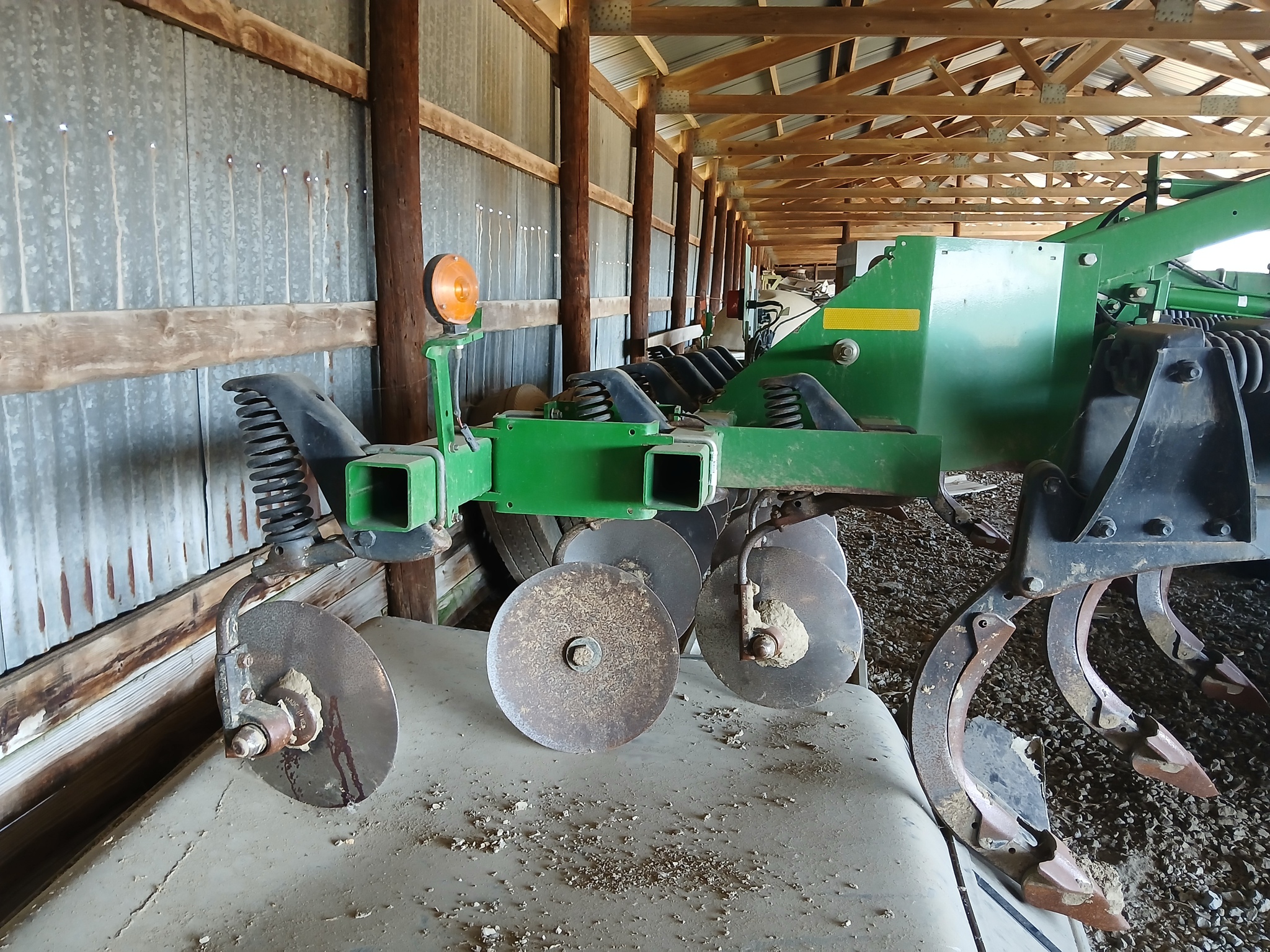 2013 John Deere 2700 Image 7