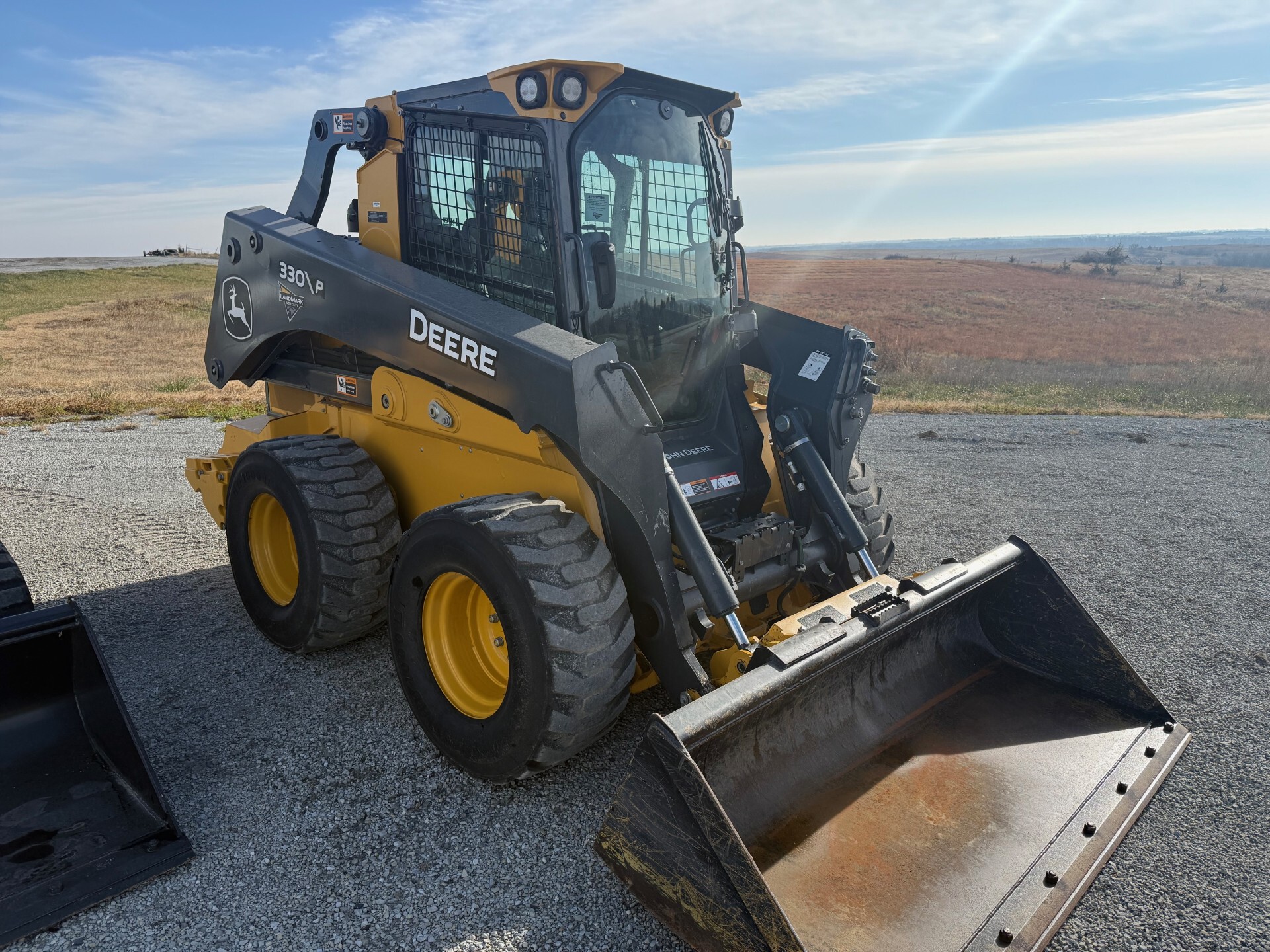 2024 John Deere 330 P Image 4