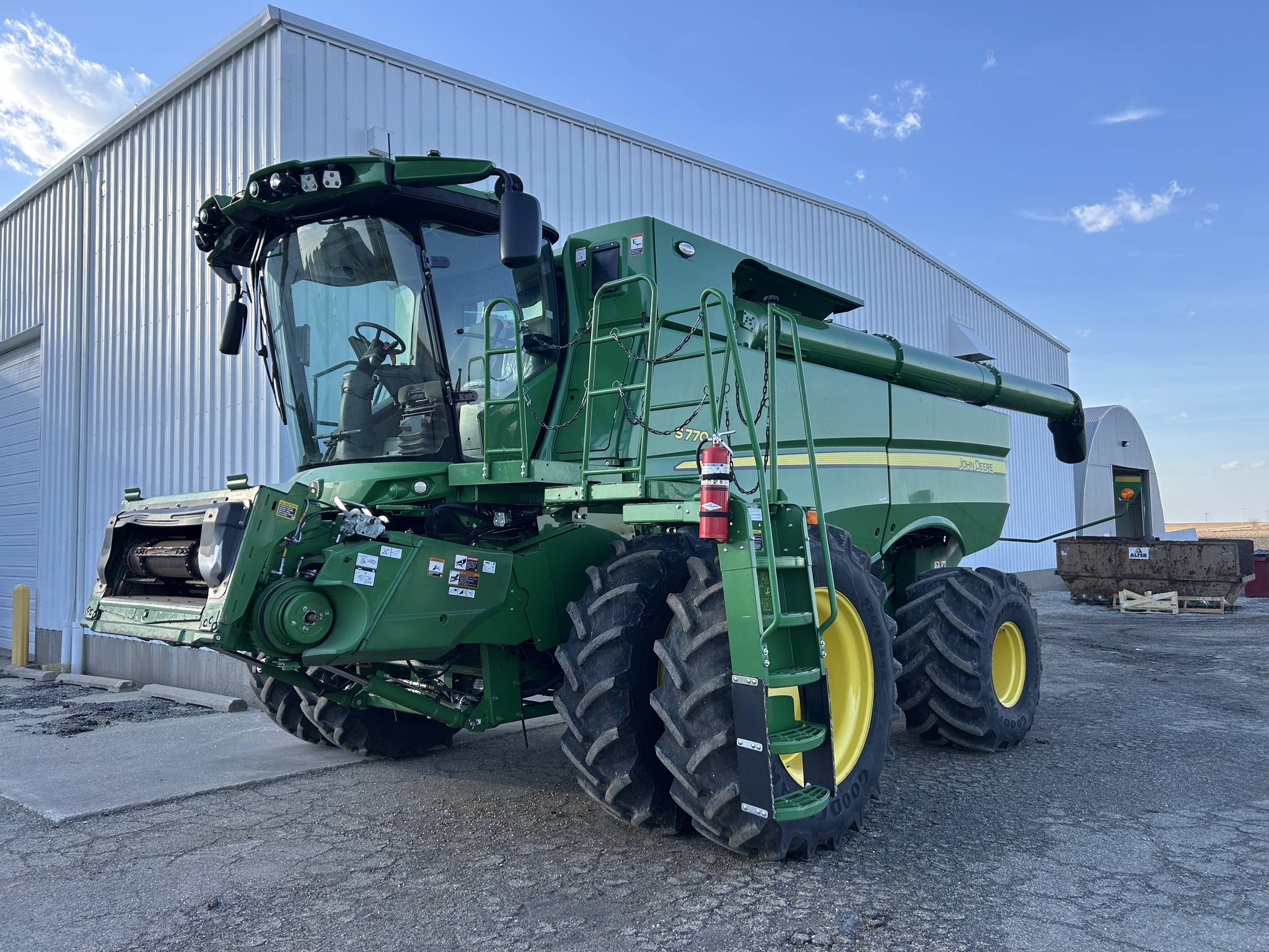  2023 John Deere S770 at Heritage Tractor in Roanoke, IL