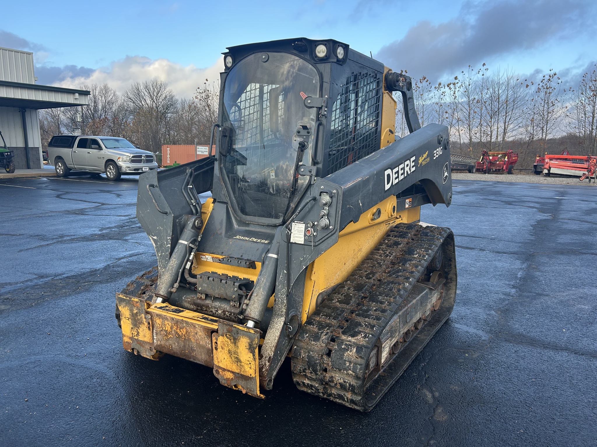  2019 John Deere 331G at Heritage Tractor in Anderson, MO