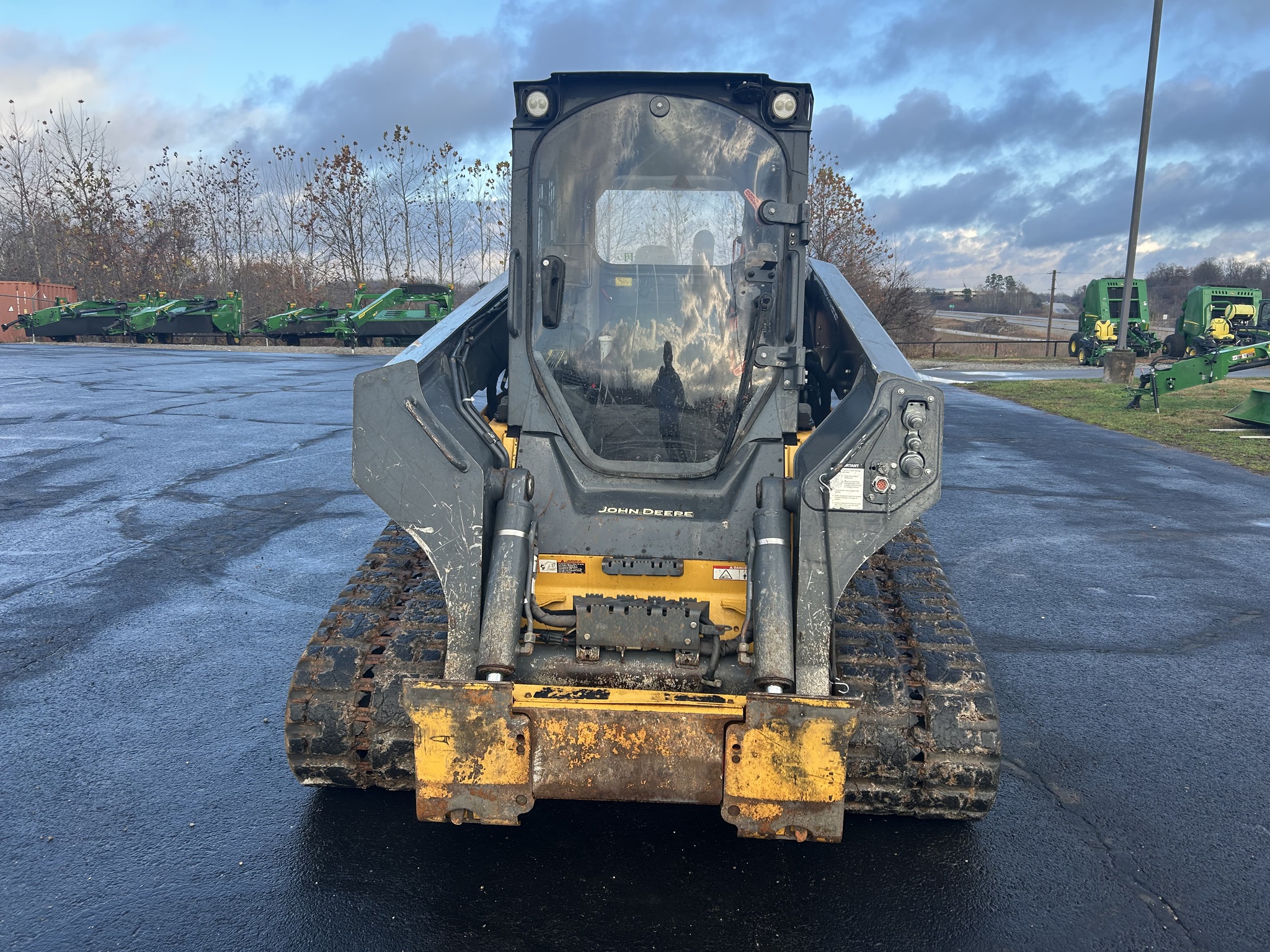  2019 John Deere 331G at Heritage Tractor in Anderson, MO