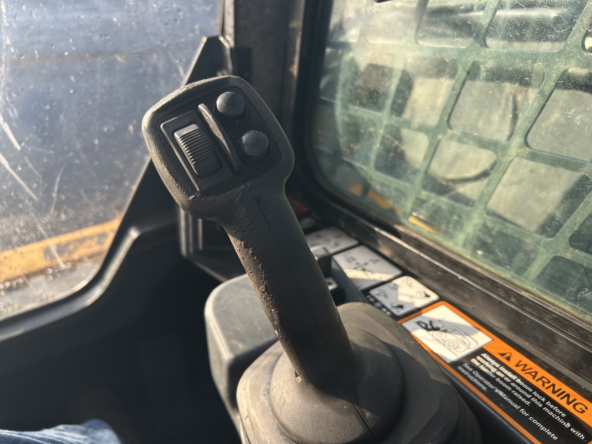  2019 John Deere 331G at Heritage Tractor in Anderson, MO