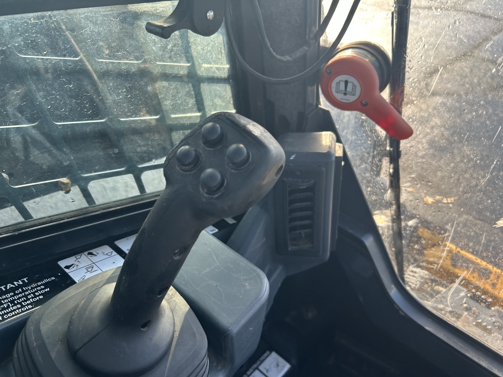  2019 John Deere 331G at Heritage Tractor in Anderson, MO