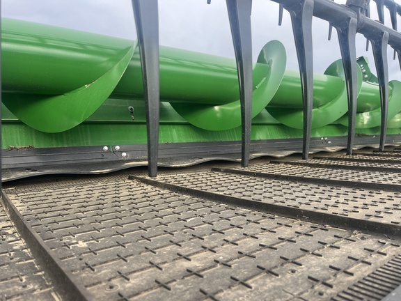 Used 2025 John Deere HDR 50 Combine Platforms at Horizon Ag & Turf in High Prairie, AB - Photo10