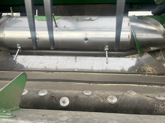 Used 2025 John Deere HDR 50 Combine Platforms at Horizon Ag & Turf in High Prairie, AB - Photo12