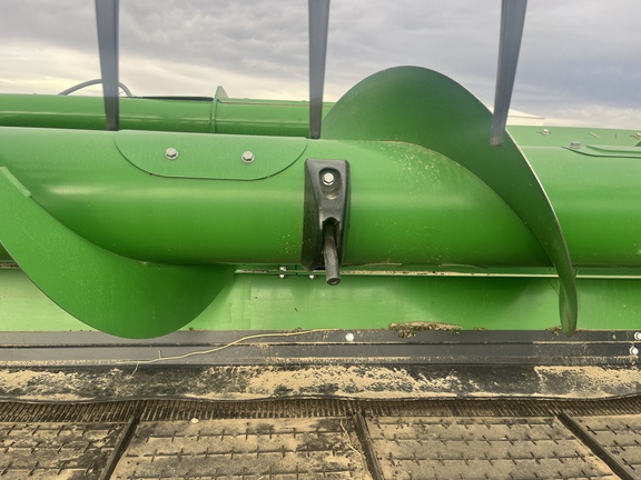 Used 2025 John Deere HDR 50 Combine Platforms at Horizon Ag & Turf in High Prairie, AB - Photo14