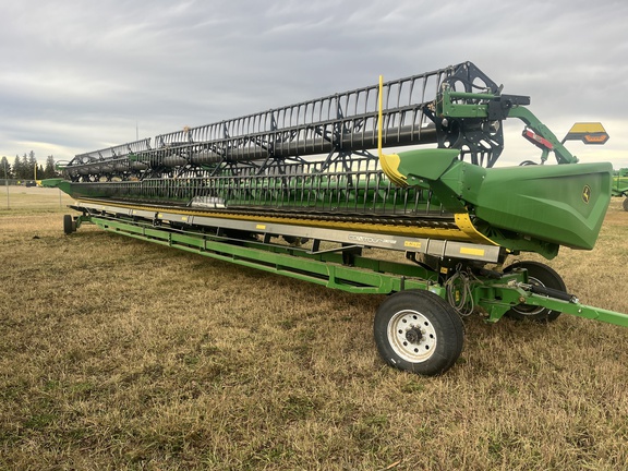 Used 2025 John Deere HDR 50 Combine Platforms at Horizon Ag & Turf in High Prairie, AB - Photo16
