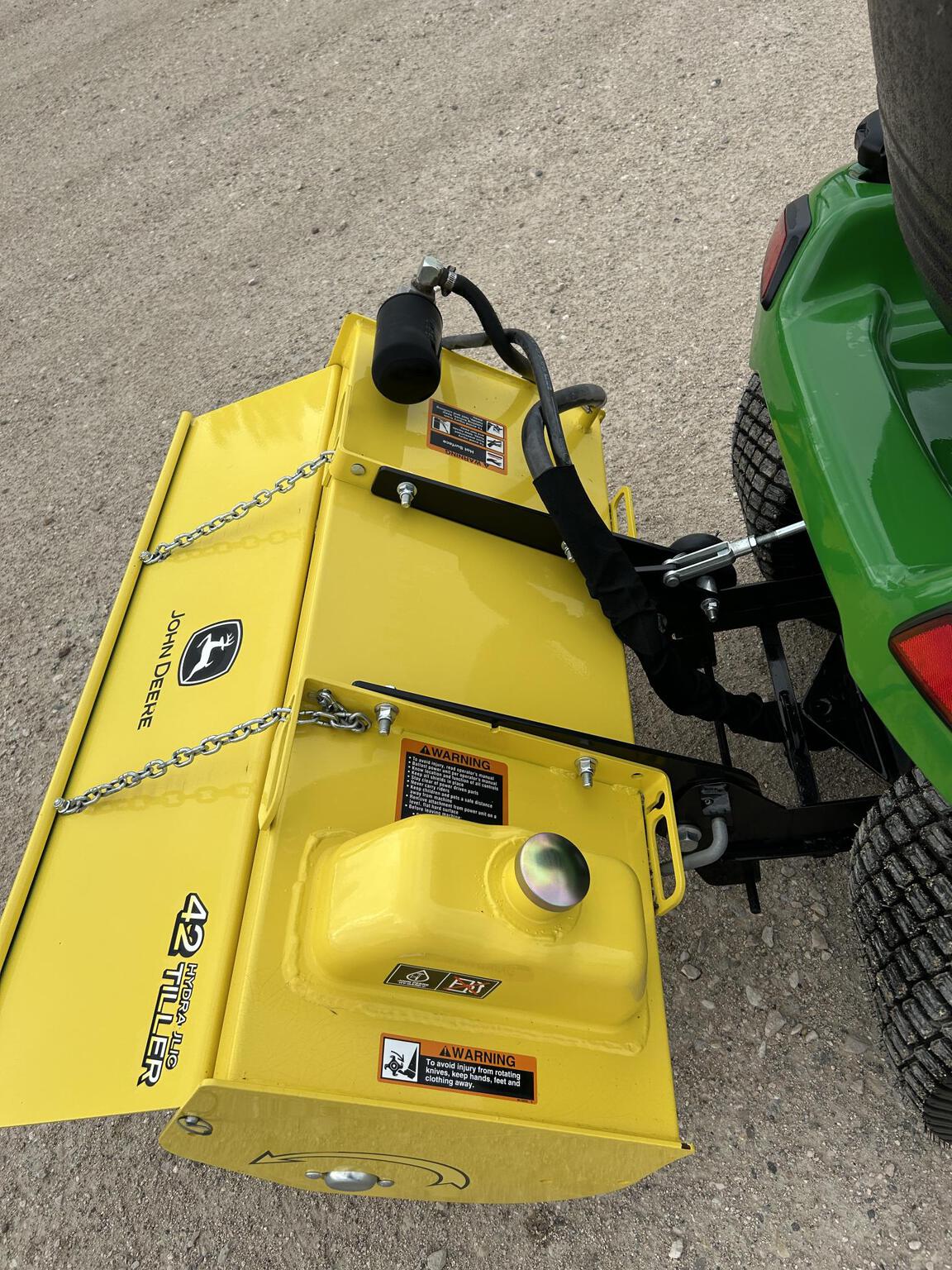 2020 John Deere X590 Image 19