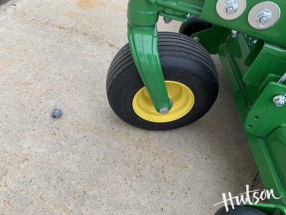 Photo of 2024 John Deere Z960M