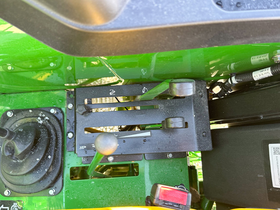 2024 John-Deere 5075E