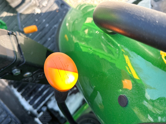 2024 John-Deere 5075E