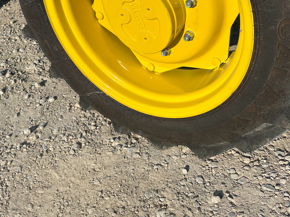 2024 John-Deere 5075E