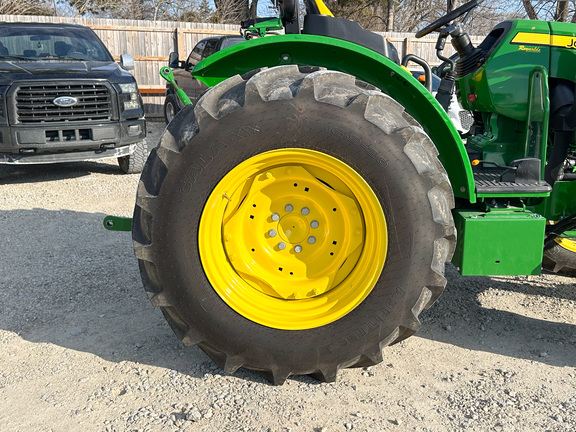 2024 John-Deere 5075E