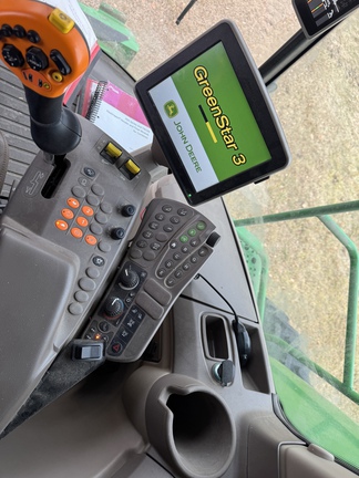 Used 2015 John Deere S680 Combines at Horizon Ag & Turf in Vermilion, AB - Photo7