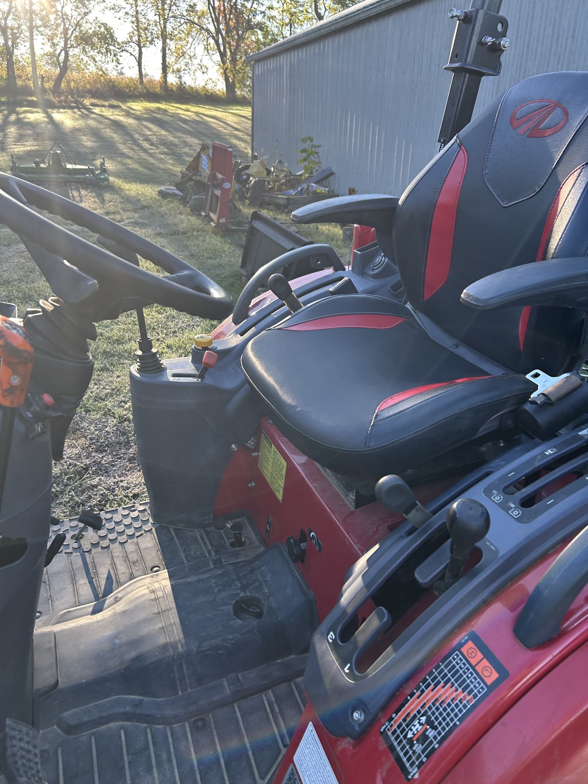 2021 Mahindra 1635 Image 6