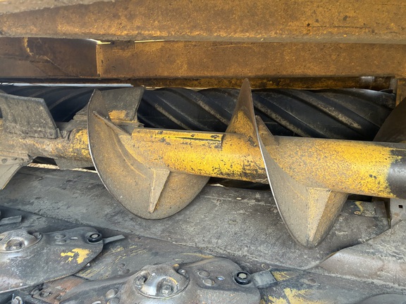 2023 New Holland Speedrower 260 Plus (16th thumbnail)