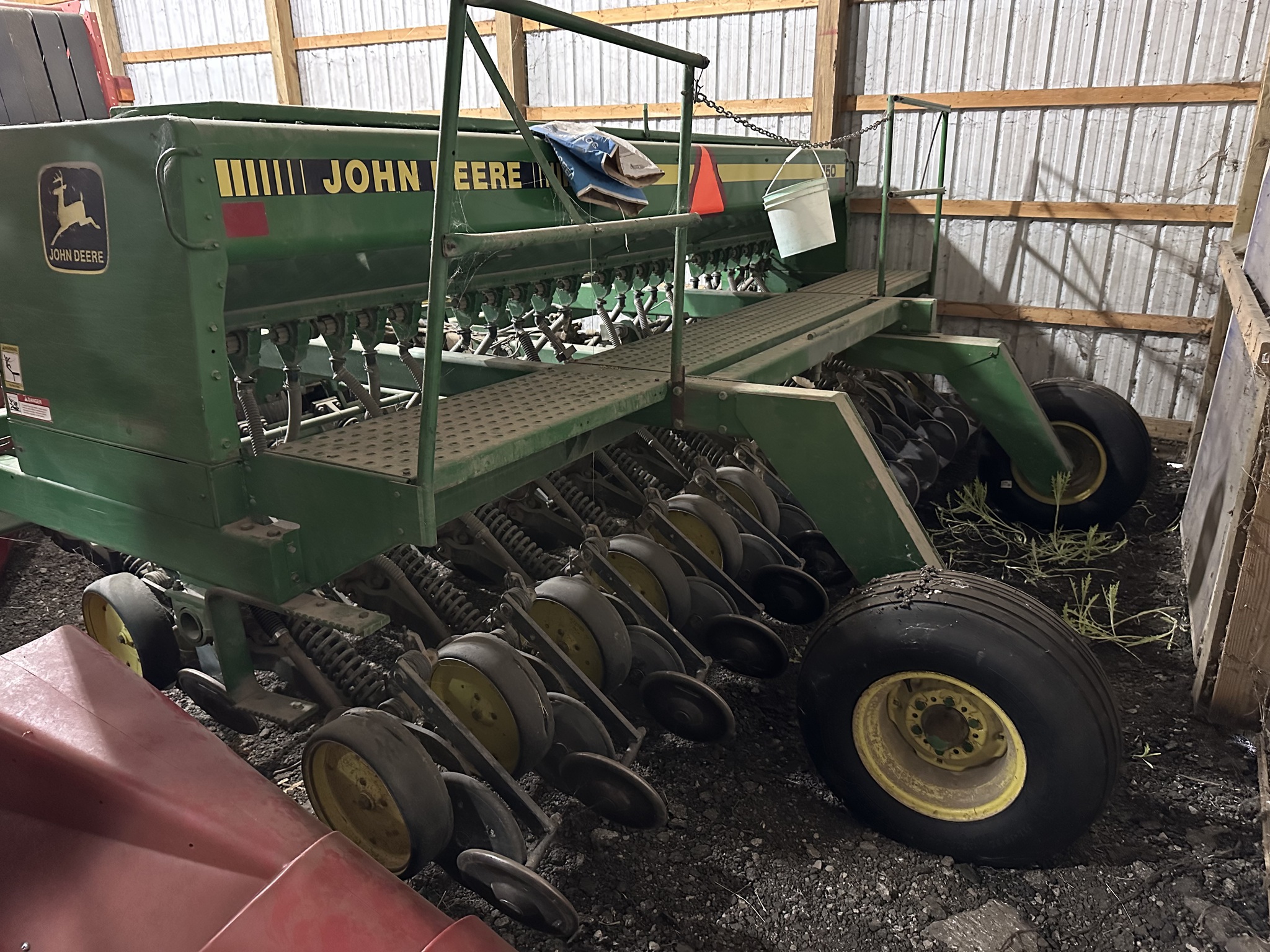 1991 John Deere 750 Image 2