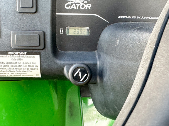 2024 John-Deere TX 4X2