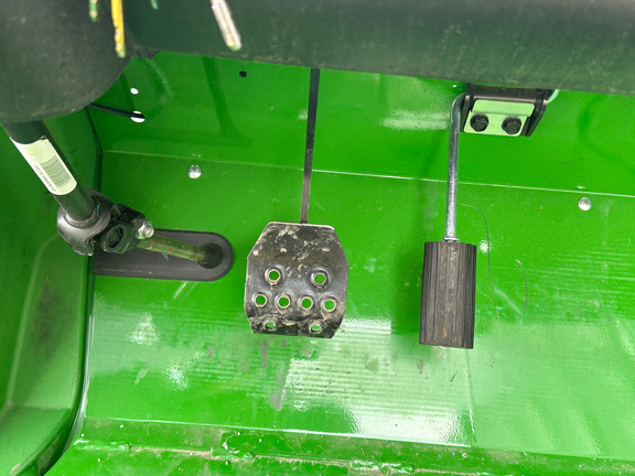 2024 John-Deere TX 4X2