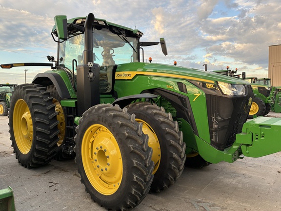 2025 John Deere 8R 340 (2nd thumbnail)