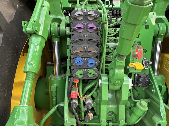 2025 John Deere 8R 340 (11th thumbnail)
