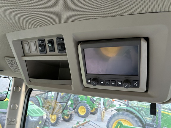 2025 John Deere 8R 340 (17th thumbnail)
