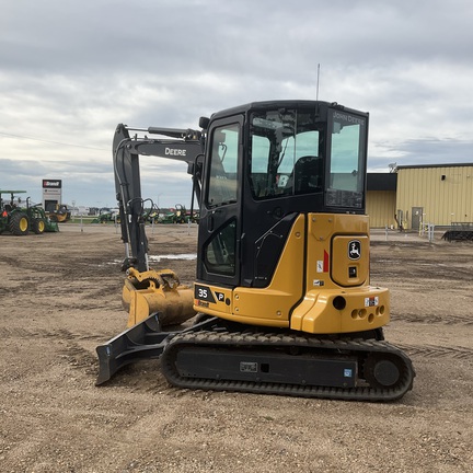 2023 John Deere 35 P