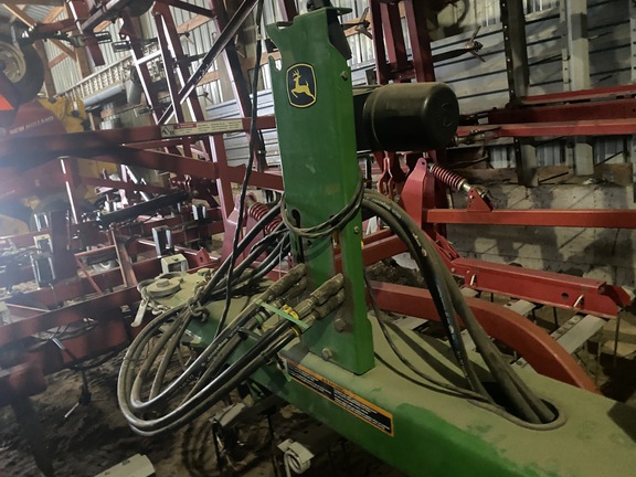 2012 John Deere 2410 - Photo8