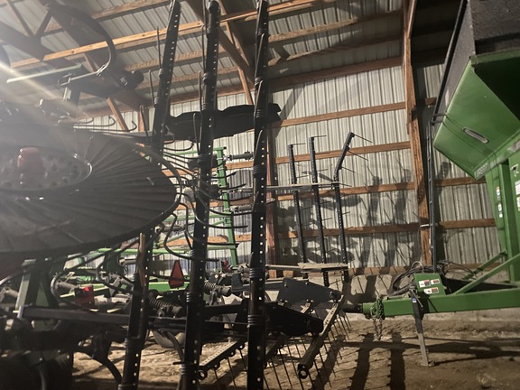 2012 John Deere 2410 - Photo7