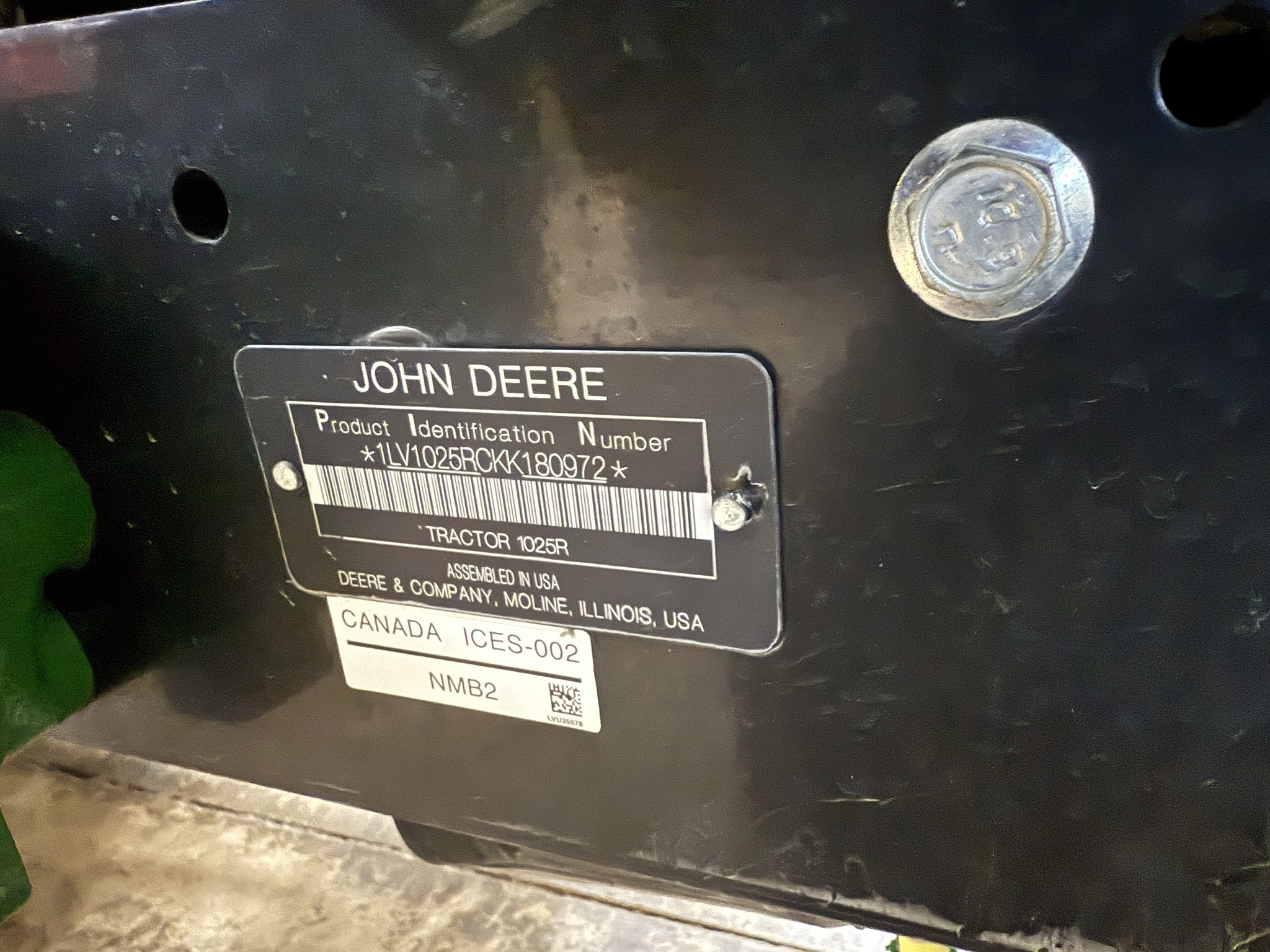 2019 John Deere 1025R Image 9