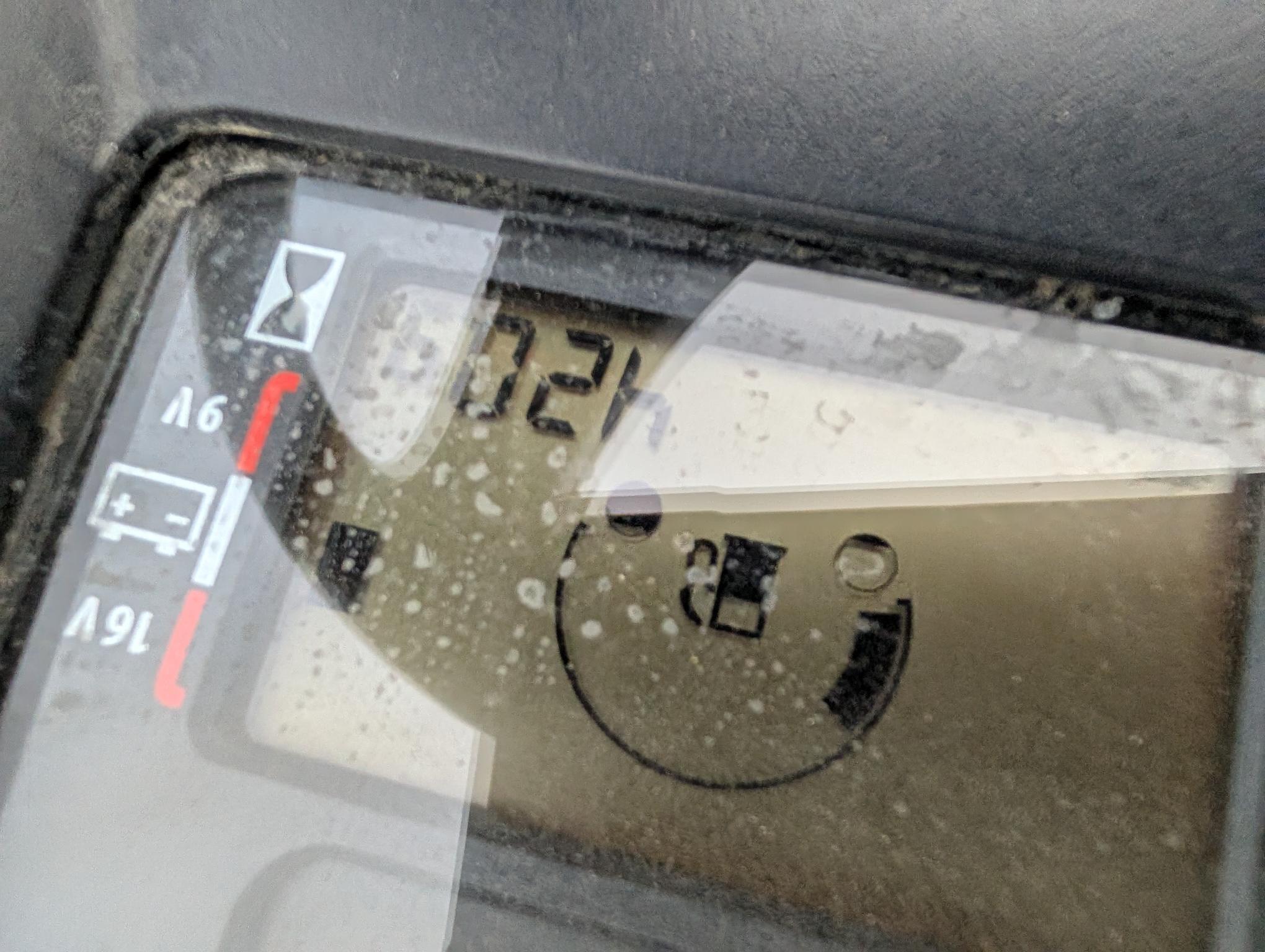 2022 John Deere X580 Image 2