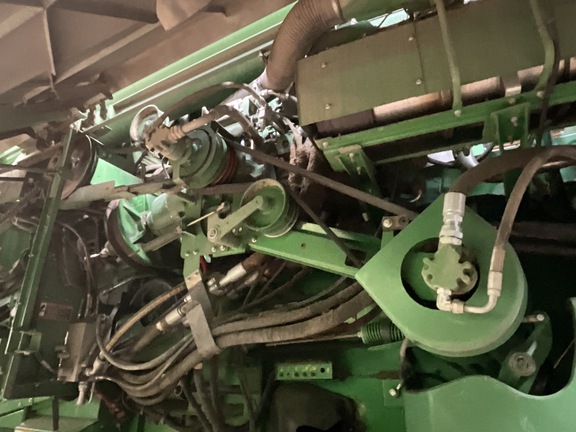 Photo of 2014 John Deere S690