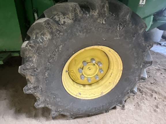 Photo of 2014 John Deere S690