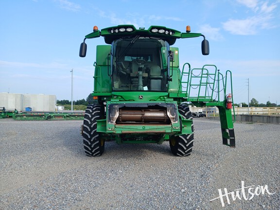 Photo of 2014 John Deere S690