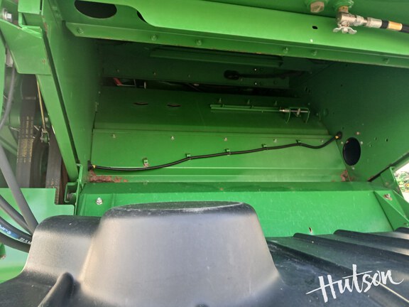 Photo of 2014 John Deere S690
