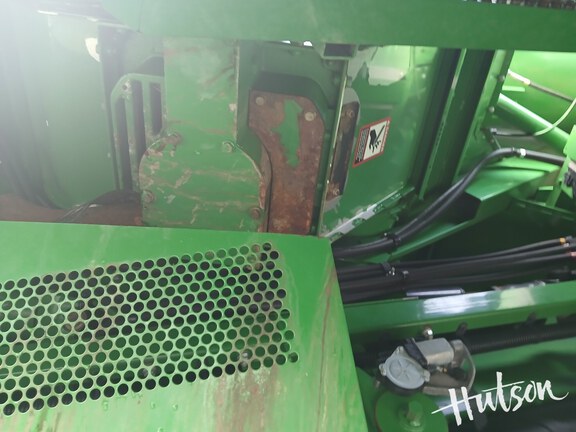 Photo of 2014 John Deere S690