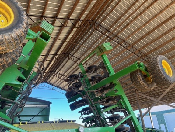 Photo of 2016 John Deere 1990